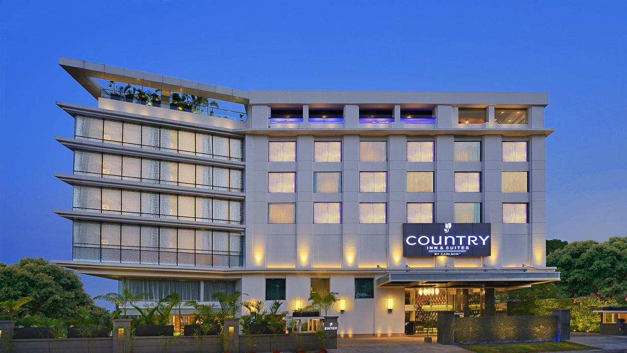 Country Inns & Suites By Radisson Manipal Exteriör bild