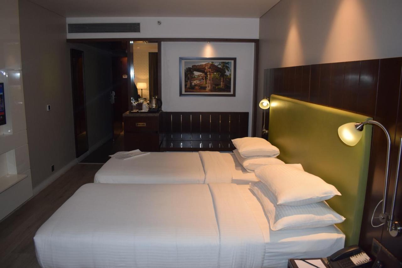 Country Inns & Suites By Radisson Manipal Exteriör bild