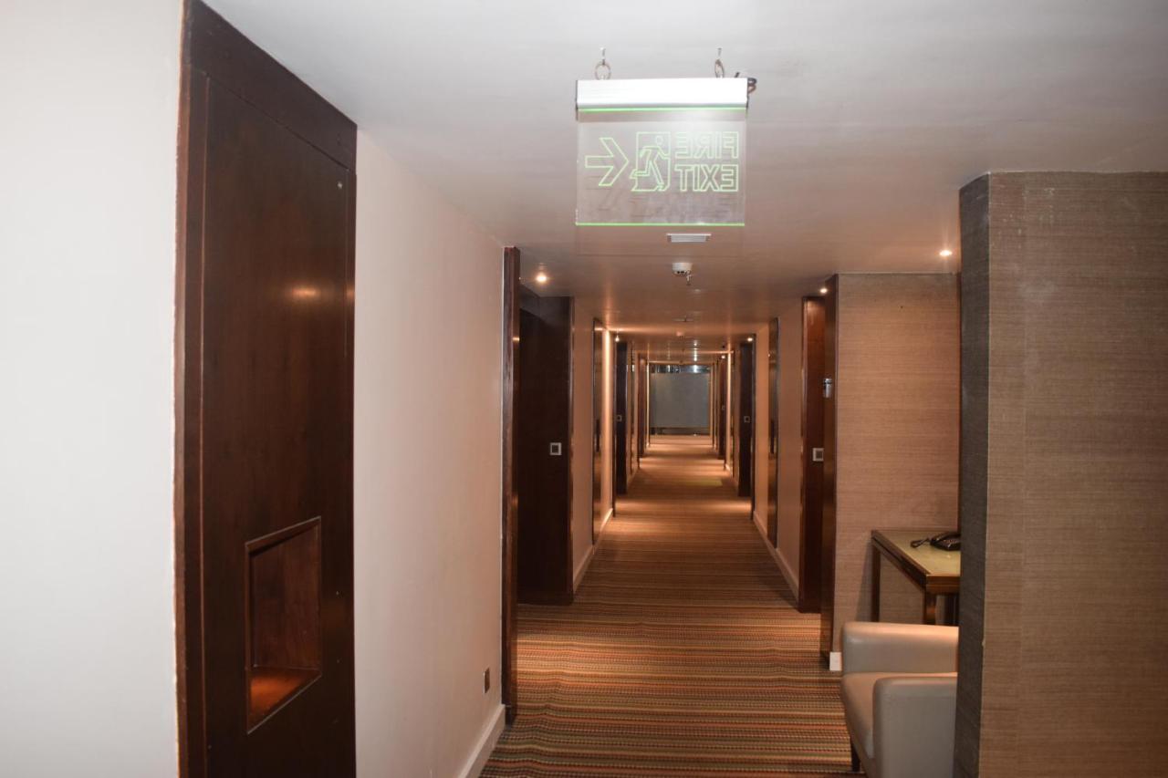 Country Inns & Suites By Radisson Manipal Exteriör bild